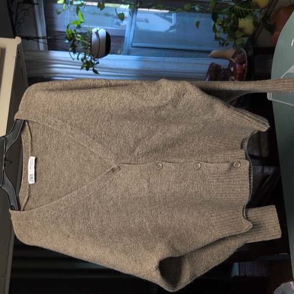 Zara Women's Brown Cardigan Sweater - Picture 1 of 5